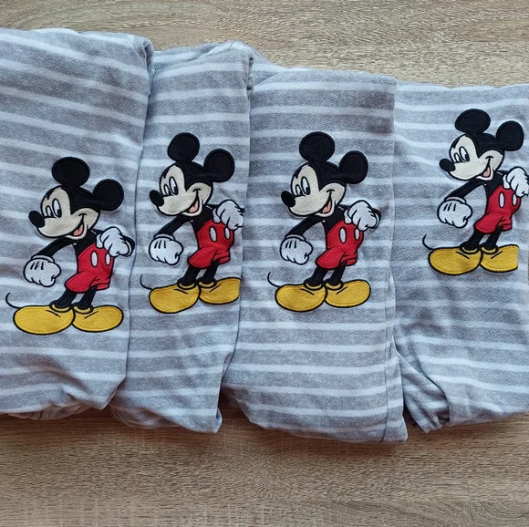 4 pairs Mickey pajamas 5t - Picture 1 of 16
